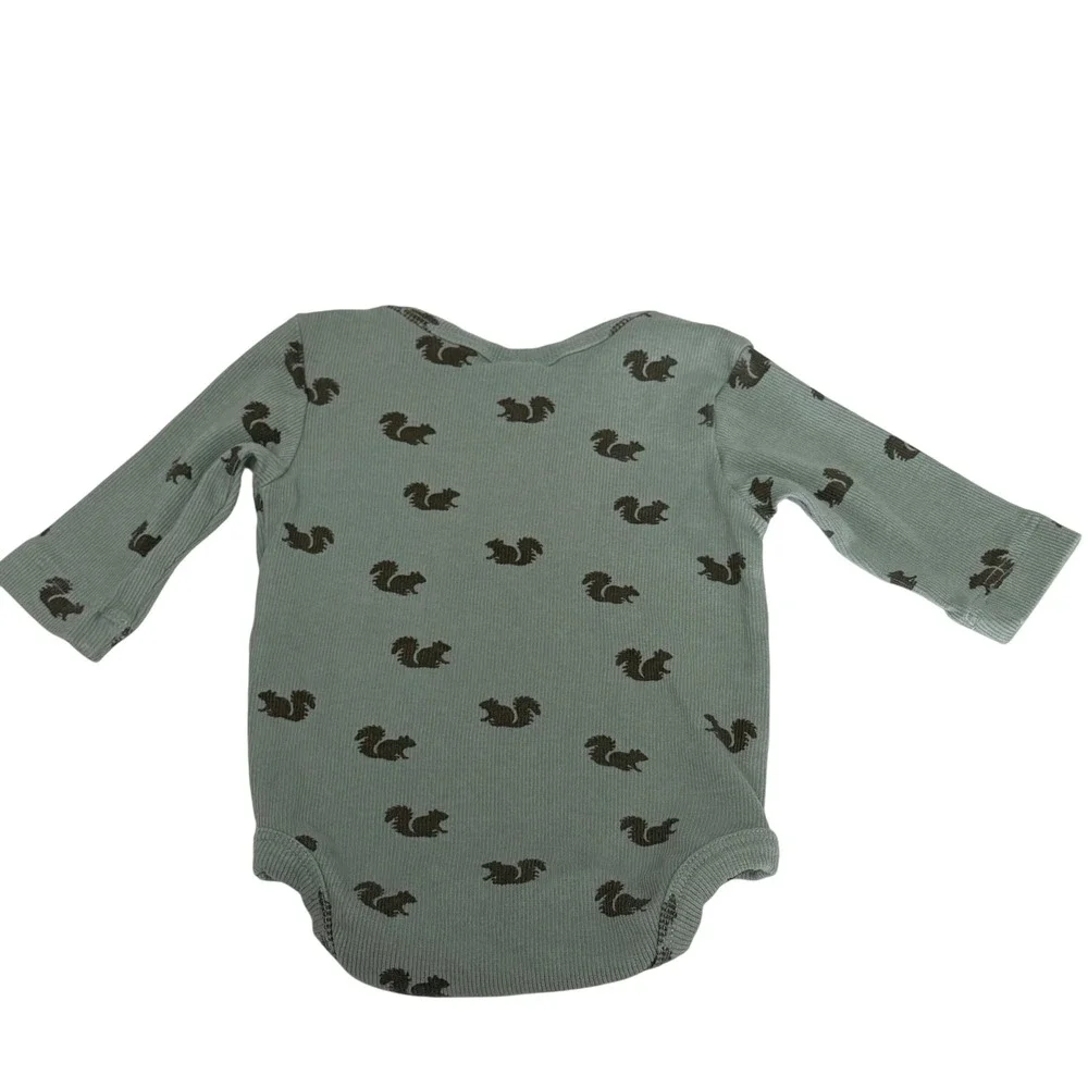 Kate Quinn Baby Squirrel Print Ribbed Organic Cotton Bodysuit Blue 0-3M Long Slv